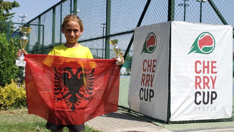 Talenti shqiptar i tenisit, Ares Ferhati shkëlqen në Maqedoninë e Veriut! Të dhënat flasin për një kampion
