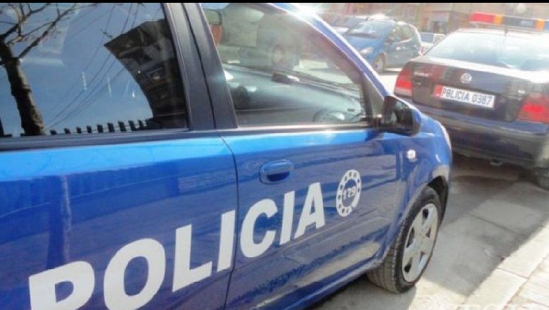 Përplasi makinën me kamionin në Tropojë, arrestohet 34 vjeçari! Nga aksidenti u plagos pasagjerja