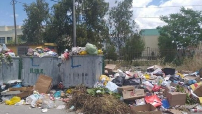Situata me mbetjet në Durrës merr zgjidhje përkohësisht, qyteti pastrohet, mbetjet çohen te landfilli i Sharrës