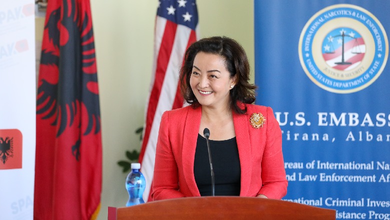 SHBA i dhuron BKH mbi 100 mijë dollarë për pajisje hetimore, ambasadorja Yuri Kim: Puna juaj thelbësore në luftën kundër krimit të organizuar dhe korrupsionit
