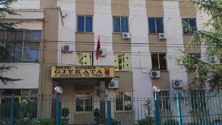 I biri i dënuar si koka e grupit të drogës në Greqi, Gjykata e Fierit sekuestron 3 llogari bankare të nënës së tij në Shqipëri me vlerë 100 mijë euro