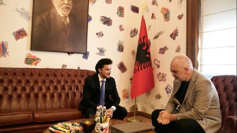 Zv.kryeministri me origjinë shqiptare i Malit të Zi vizitë zyrtare në Tiranë! Rama: Ramë dakord në çdo pikë! Abazoviç takime edhe me Metën e Bashën