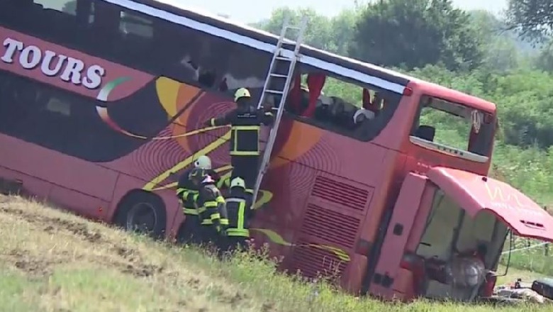Arrestohet shoferi i autobusit të aksidentuar me 10 viktima, mediat kroate zbulojnë dëshminë: Më zuri gjumi për një moment 