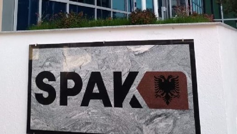 SPAK shpall në kërkim ‘kokën e grupit kriminal’, shqiptari dërgonte dhe shpërndante kokainë e marjuanë në Norvegji! Në arrest shtëpie bashkëpunëtorja e tij