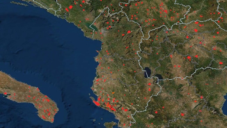 Zona të tëra të 'skuqura', situatën me zjarret në Shqipëri e Ballkan e tregon edhe kjo hartë e NASA-s