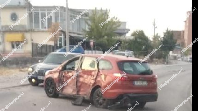 Parakalim i gabuar, përplasen dy makina me targa greke në Gjirokastër, dy të plagosur lehtë