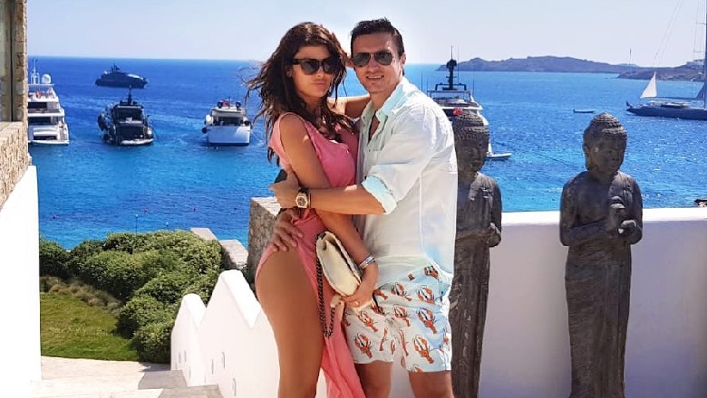 Vetëm vila ku qëndronin kushtonte 87.500 euro në javë, media greke: Angela Martini ‘dogji’ bashkëshortin miliarder me fotot nga pushimet luksoze