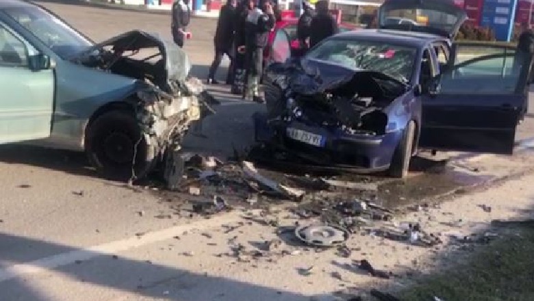 Përplasen 2 automjete në aksin rrugor Milot-Morinë, drejt spitalit të Traumës në Tiranë dy shoferët dhe pasagjeri 