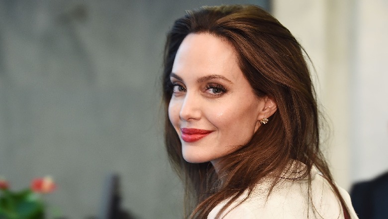 Aktorja Angelina Jolie publikon letrën e një vajze afgane: Ëndrrat tona janë zhdukur, mund të kthehemi 20 vite pas