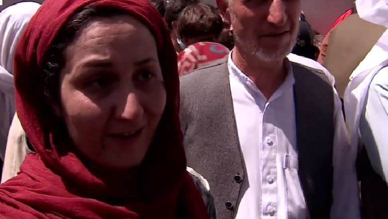 Mes lotësh dhe dhimbjen e largimit, gazetarja ëndërrimtare afgane flet për BBC: Këtu nuk marrë dot frymë! Nëse do e dinin se kush jam do më vrisnin 