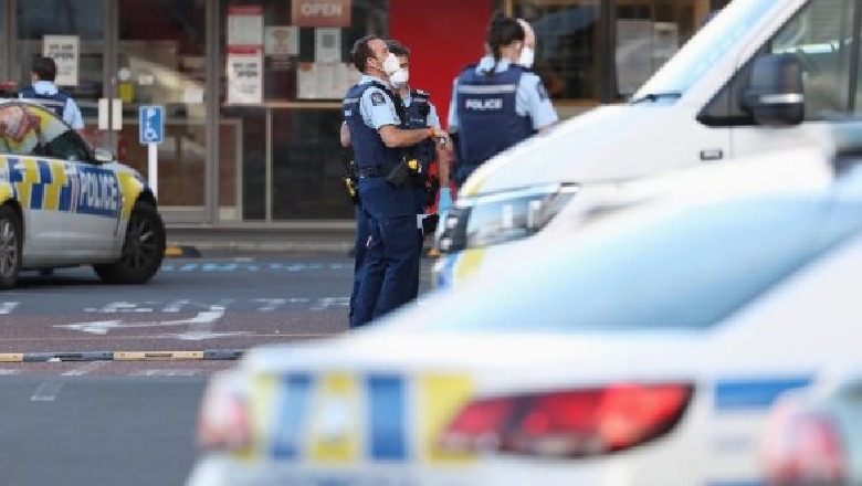 Zelanda e Re sërish pre e akteve terroriste, një 32-vjeçar plagosi me thike 6 persona në supermarket! Mbështetësi i ISIS vritet nga policia