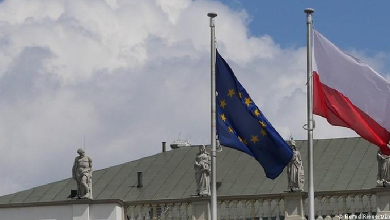 Komisioni Evropian kërkon ndëshkim financiar për Poloninë