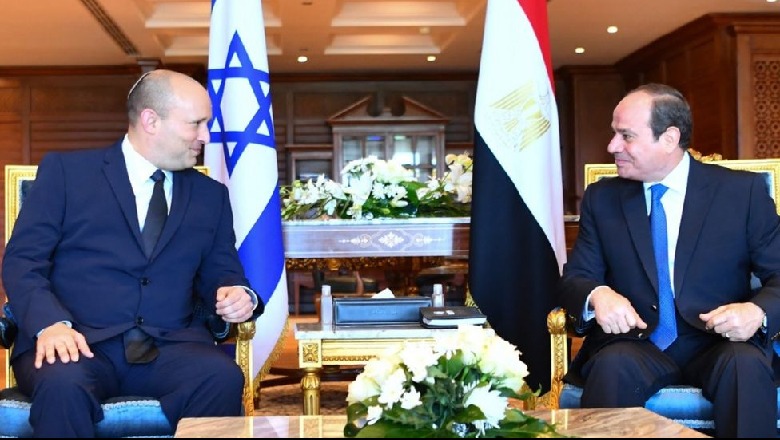 Kryeministri i Izraelit ka bërë një udhëtim zyrtar në Egjipt për herë të parë në një dekadë