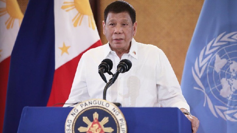 Presidenti famëkeq i Filipineve njofton tërheqjen nga politika, Rodrigo Duterte në 6 vite urdhëroi vrasjen e mijëra të rinjve që përdornin drogë