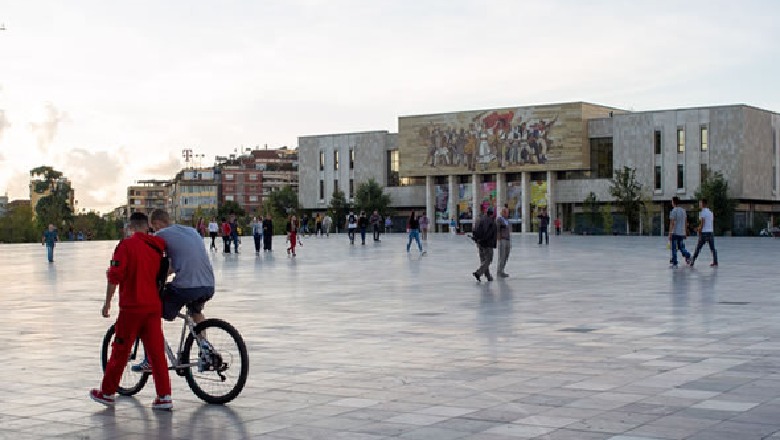 Zaloshnja: 38% e banorëve të rritur në Shqipëri , vetëm me 0-25 mijë lekë të ardhura personale mujore