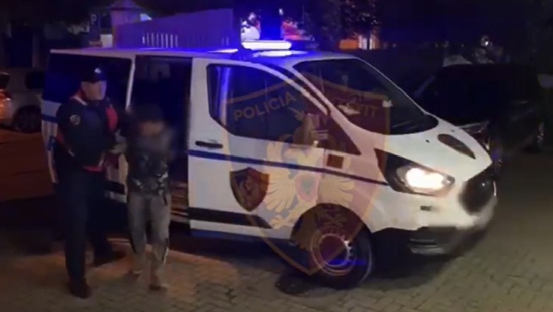 Bënin kërdinë me vjedhjet në Durrës, goditet grupi i të rinjve! 3 në pranga 2 në kërkim, mes tyre një vajzë  