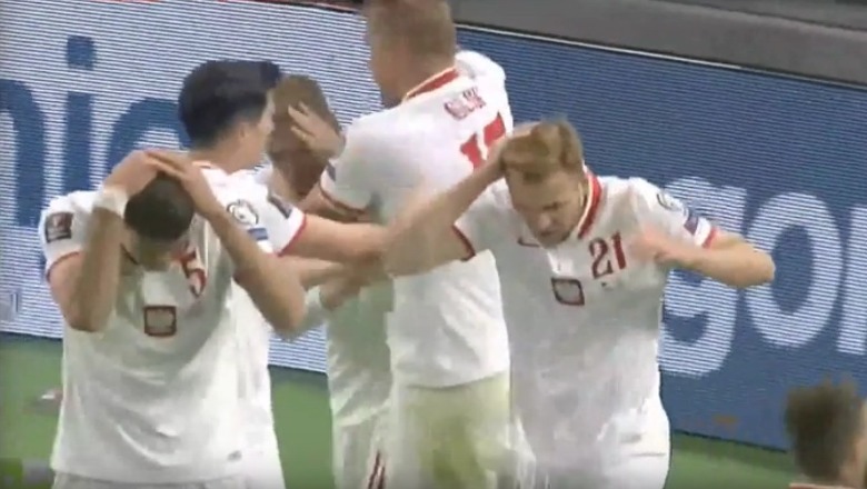 Shqipëria pëson gol në minutat e fundit! Tifozët qëllojnë futbollistët me sende të forta nga shkallët e stadiumit