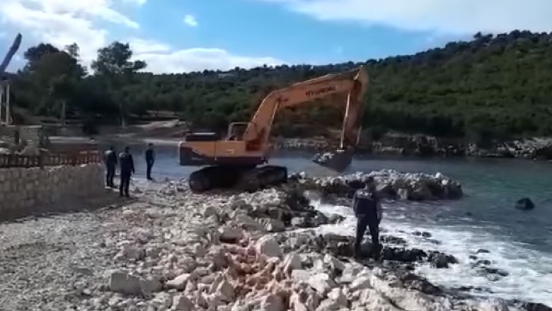 Operacioni ‘Bregdeti Ynë’ në Vlorë, Himarë dhe Sarandë, shemben 60 objekte pa leje gjatë shtatorit 