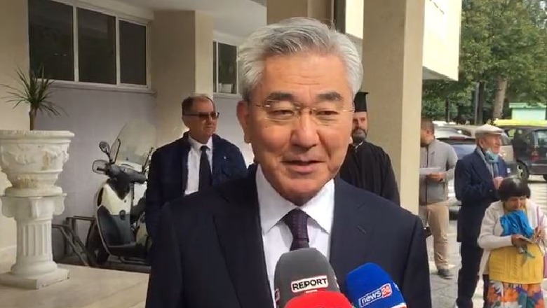 Ambasadori japonez takim me kryebashkiakun e Fierit: Shqipëria duhet të integrohet në BE