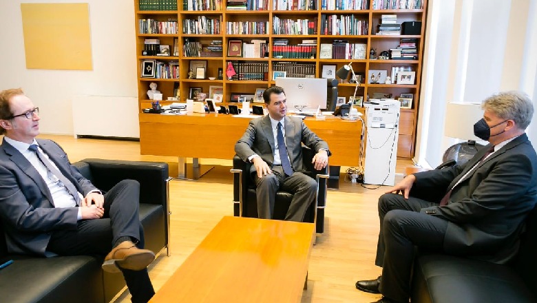 Basha takon ambasadorin e Austrisë: Mbështetës të Shqipërinë përballë sfidës së integrimit