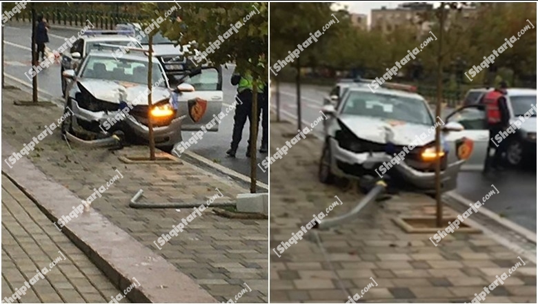 FOTO/ Makina e policisë humb kontrollin, përplaset me shtyllën në Tiranë
