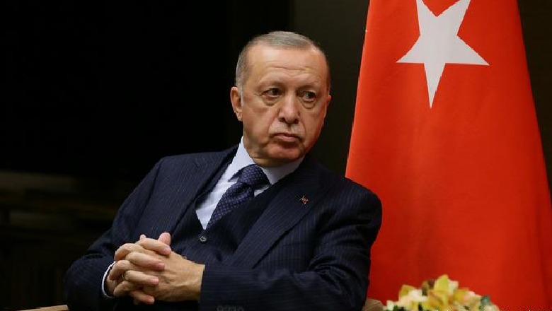 Publikuan lajmin se Erdogan është sëmurë, polica vë në hetim 30 persona: Shpërndanë lajme të rreme