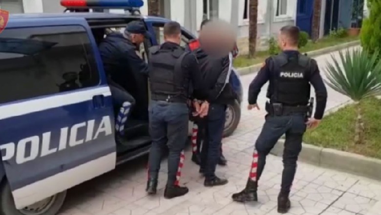 Tentoi të nxirrte jashtë Shqipërisë dy afganë me dokumente false, arrestohet në Portin e Durrësit i riu, banues në Suedi