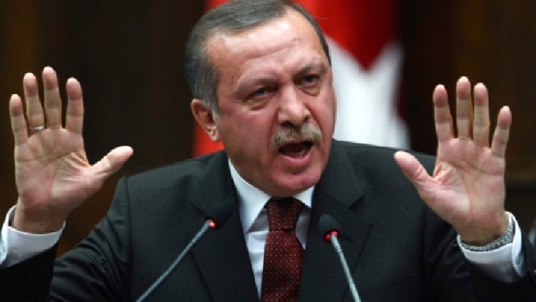 Presidenti turk Erdogan padit gazetën greke për fyerje ndaj tij