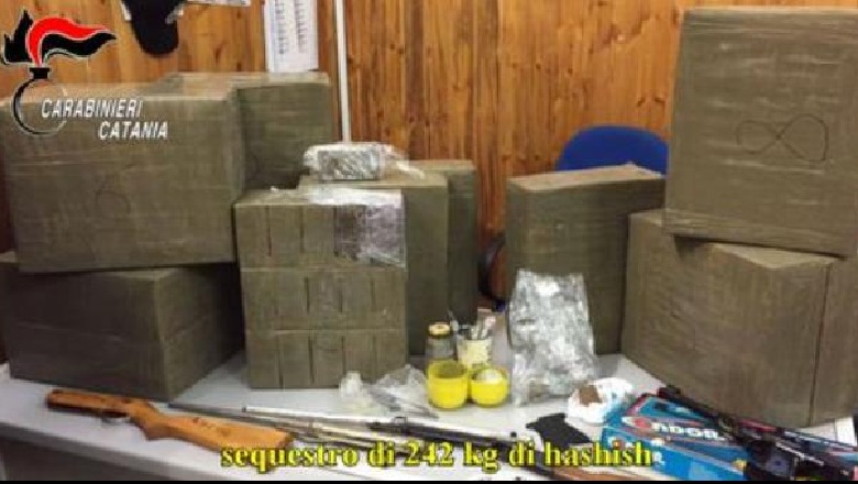 Trafikohej nga Shqipëria e Holanda, sekuestrohet hashash e kokainë me vlerë 5 mln euro në Itali