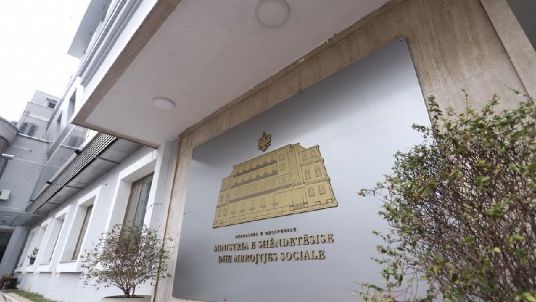 Ministria e Shëndetësisë: Nuk ka mbyllje të shtëpisë së fëmijëve Vlorë, por aty ku është e mundur të miturit t’u çohen familjeve