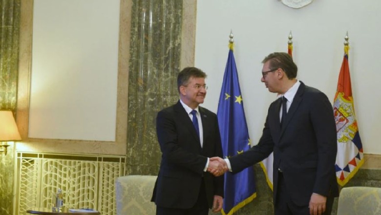 I dërguari i BE-së takon Vuçiç në Beograd: Në vazhdim të diskutimeve për dialogun Kosovë-Serbi