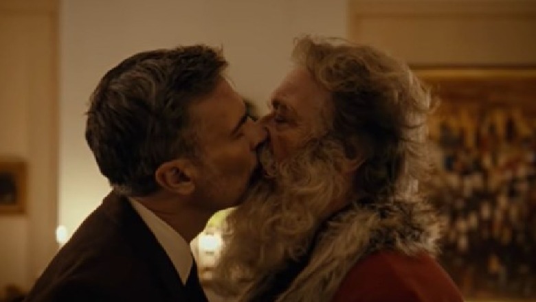 ‘Një babagjysh ndryshe’, reklama norvegjeze që ‘e veshi’ Santa Klausin me sensacione romanticiteti homosekuale