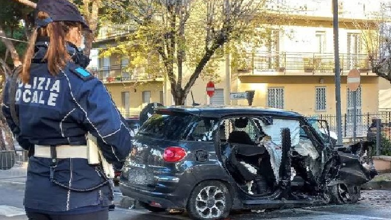 Aksident i rëndë në Itali, makina përplaset me pemën, humb jetën 20-vjeçari shqiptar dhe plagosen 4 miqtë e tij