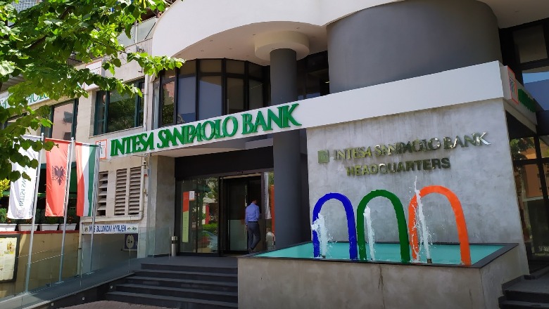Intesa Sanpaolo Bank Albania vlerësohet si 'Banka e vitit përgjatë 2021, për ndikimin në komunitet nëpërmjet veprimtarive bankare' nga The Banker