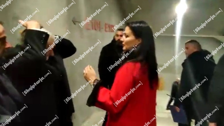 VIDEOLAJM/ Basha shkarkohet, Berisha krihet...momenti PERLË pas votimit në Kuvend! I vjen në ndihmë Floriana Garo