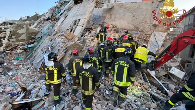 Shembja e ndërtesës katërkatëshe në Itali, shkon në 7 numri i viktimave! Vijojnë kërkimet nën rrënoja për 2 të zhdukur