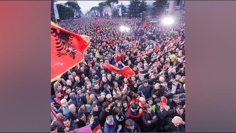FOTOLAJM/ Berisha shet protestën e Metës si të tijën, publikon foton me mijëra protestues ku ndodhet edhe Basha