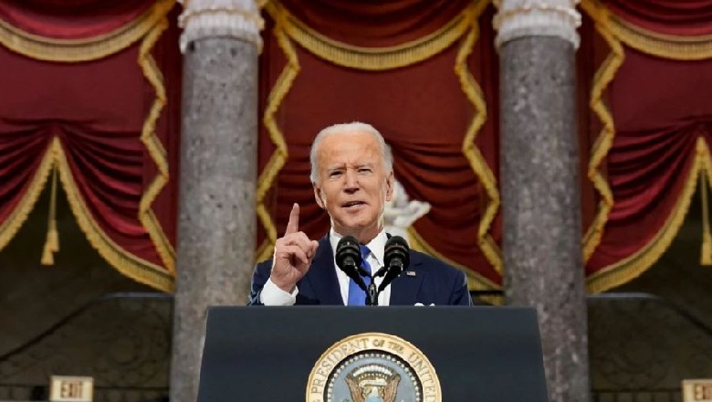 Presidenti Biden fajëson hapur paraardhësin e tij Trump për 6 janarin
