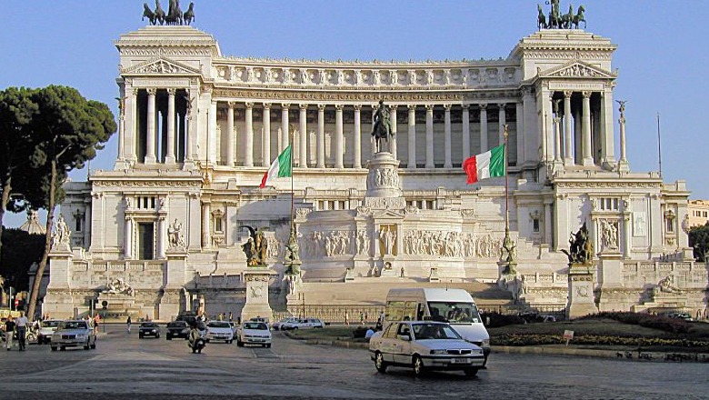 DW: Zgjedhjet presidenciale në Itali, dy ish-kryeministra në garë, Berlusconi apo Draghi? 