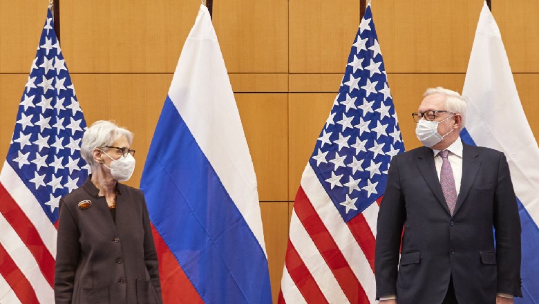 Bisedimet e Gjenevës mes Moskës dhe SHBA-ve, Rusia mohon të ketë plane për të pushtuar Ukrainën
