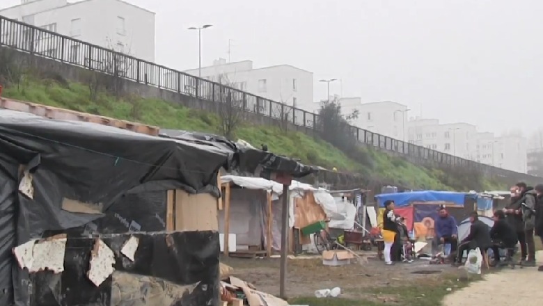 Kampi në Francë ku jetojnë azilantët shqiptarë