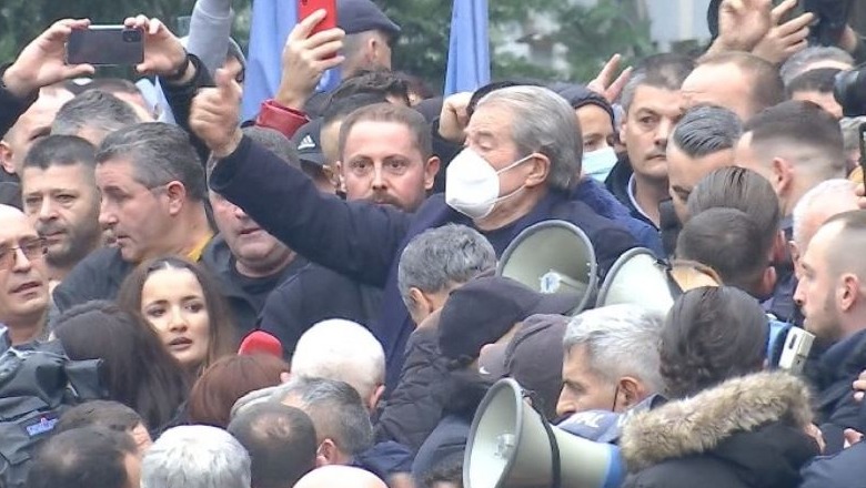 Sali Berisha në protestën e 8 janarit 