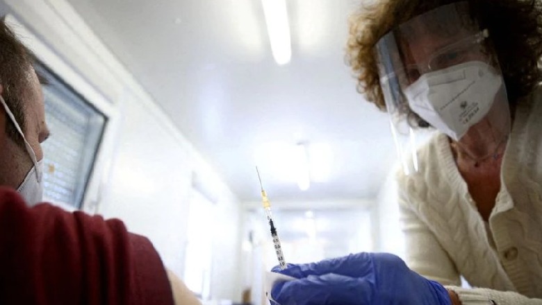 Austria miraton vaksinimin me detyrim për të rriturit që nga 1 shkurti! Nëse refuzojnë do gjobiten deri në 3600 euro