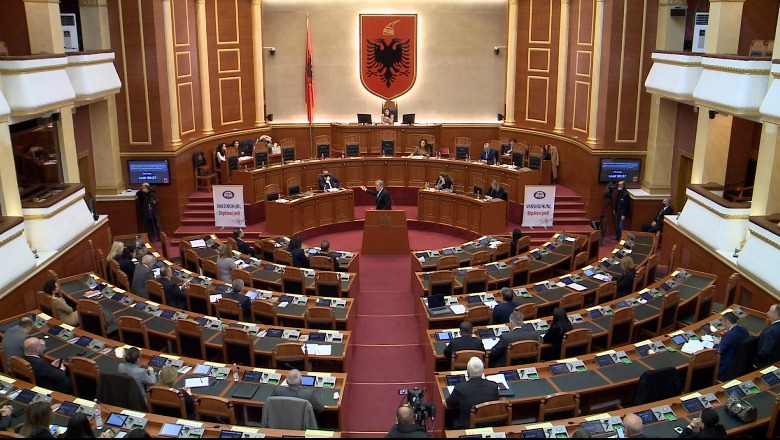 Kuvendi miraton marrëveshjen me Greqinë për qendër të përbashkët policore dhe doganore! Gent Sejko zgjidhet anëtar i Këshillit Mbikëqyrës së Bankës së Shqipërisë