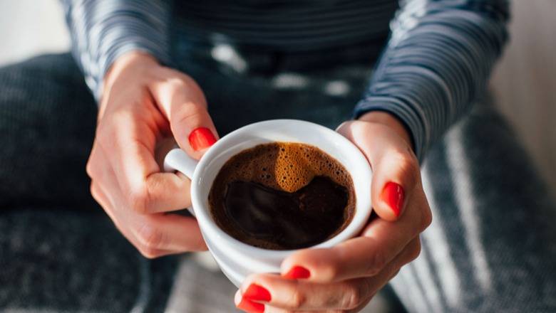 6 mënyra për t'u zgjuar energjikë pa kafe