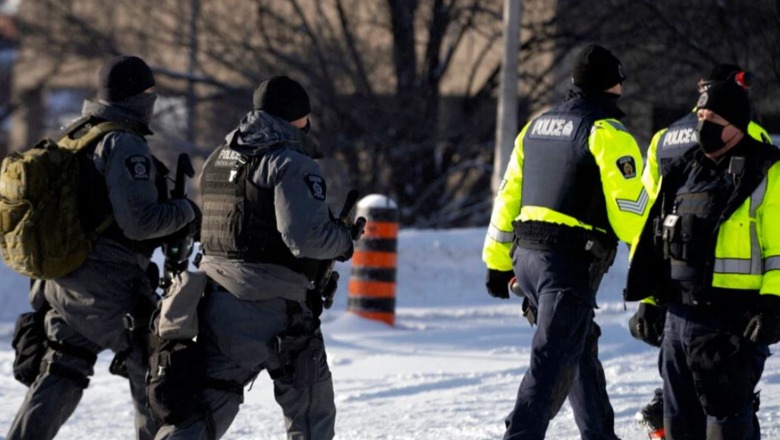 Protestat kundër masave anti-COVID, policia kanadeze fillon arrestimet e qytetarëve në Otavë