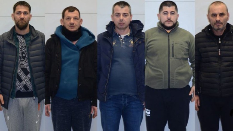 Hajdutë xhepash, mediat greke publikojnë fotot e shqiptarëve të arrestuar: Vepronin si organizatë kriminale! Vidhnin qytetarët në autobus