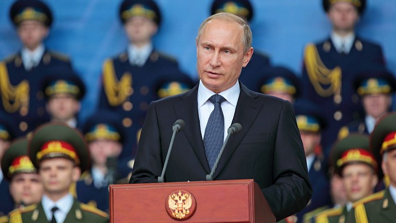 Rusia njofton 'armëpushim' për t'i lënë mundësi civilëve të largohen nga Ukraina