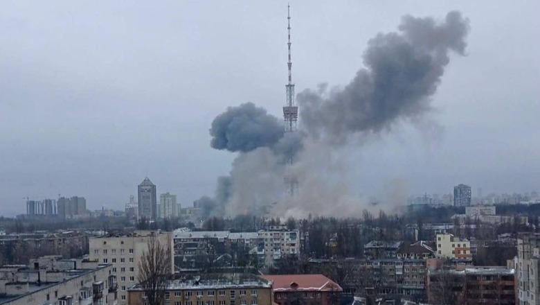 5 të vdekur nga sulmi në kullën televizive në Kiev, pranë memorialit të Holokaustit