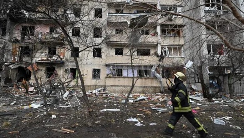 ‘Rusët na gënjyen’, nënkryetari i Bashkisë së Mariupolit: Rrugët po bombardohen, evakuimi u ndërpre, jemi të pasigurt dhe të frikësuar